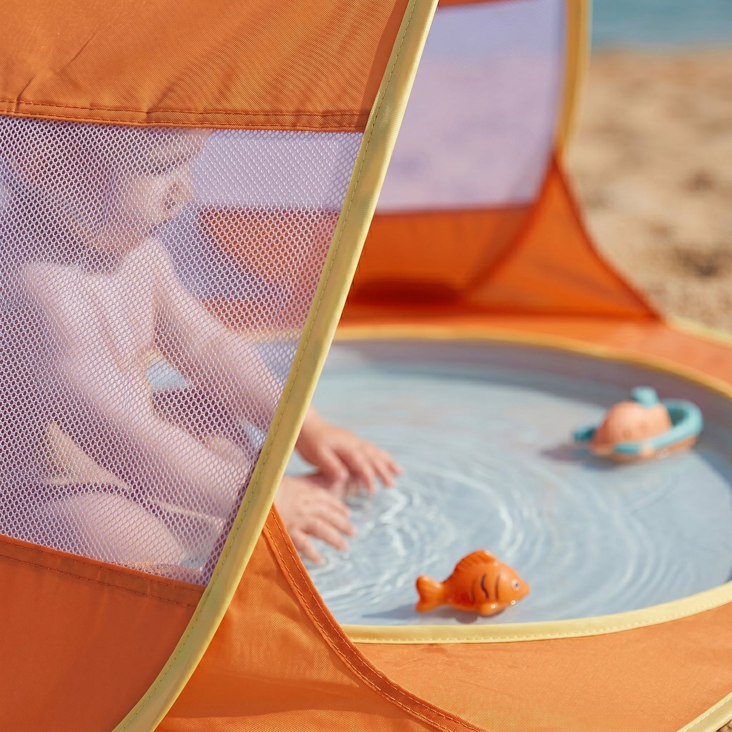 Sunny Beach Splash Tent