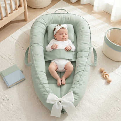 Halo Winged Baby Nest